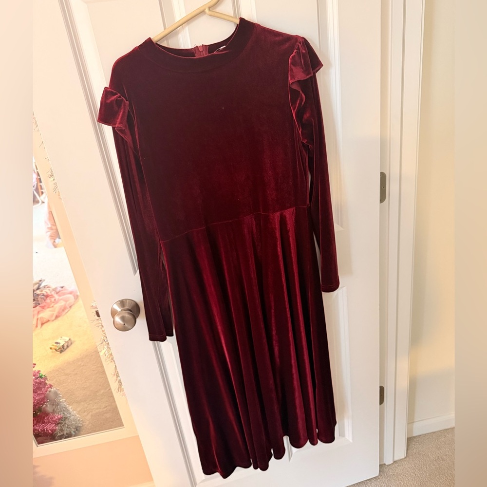 Elegant Burgundy Velvet Dress